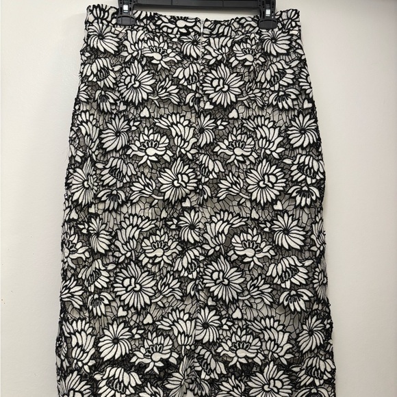 Anthropologie Sunday In Brooklyn Lace Pencil Skirt L black and white floral - Picture 5 of 6
